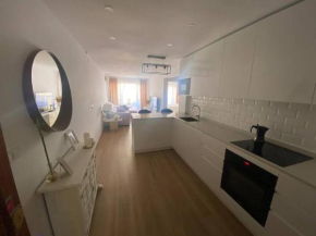 Apartamento a estrenar en 1ª línea de playa con parking privado